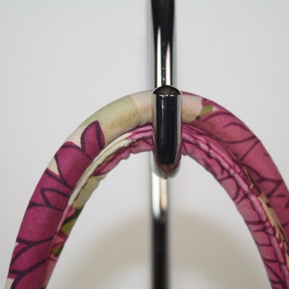 Vera Bradley Hello Dahalia Red Pink Green Flowers - Picture 6 of 8